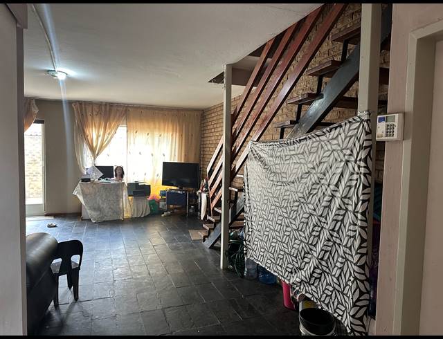 3 BEDROOM APARTMENT FOR SALE IN PRETORIA CENTRAL